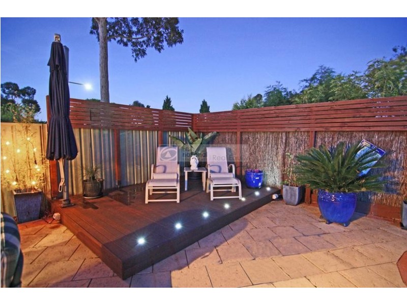 4 Beltana Court, Wattle Grove NSW 2173