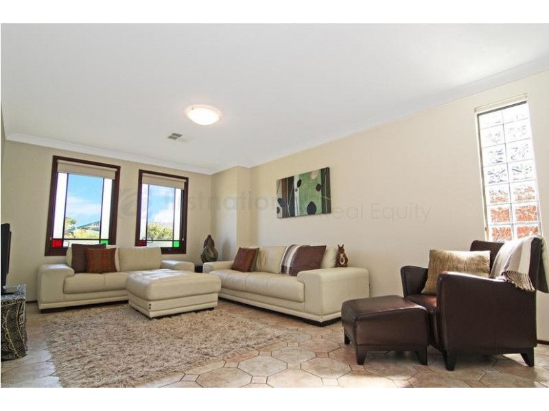 19 Gracemere Court, Wattle Grove NSW 2173