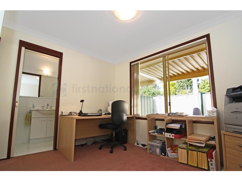 19 Gracemere Court, Wattle Grove NSW 2173