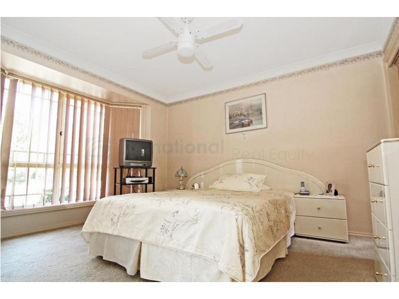 4 Colo Court, Wattle Grove NSW 2173