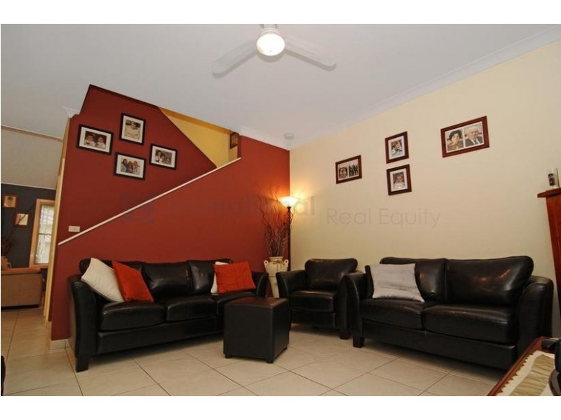 15/20 Continua Court, Wattle Grove NSW 2173