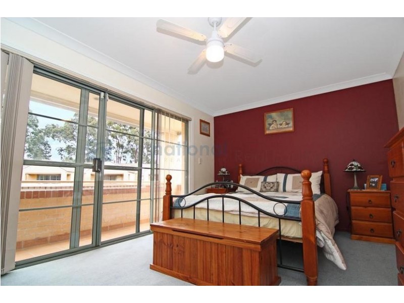 15/20 Continua Court, Wattle Grove NSW 2173