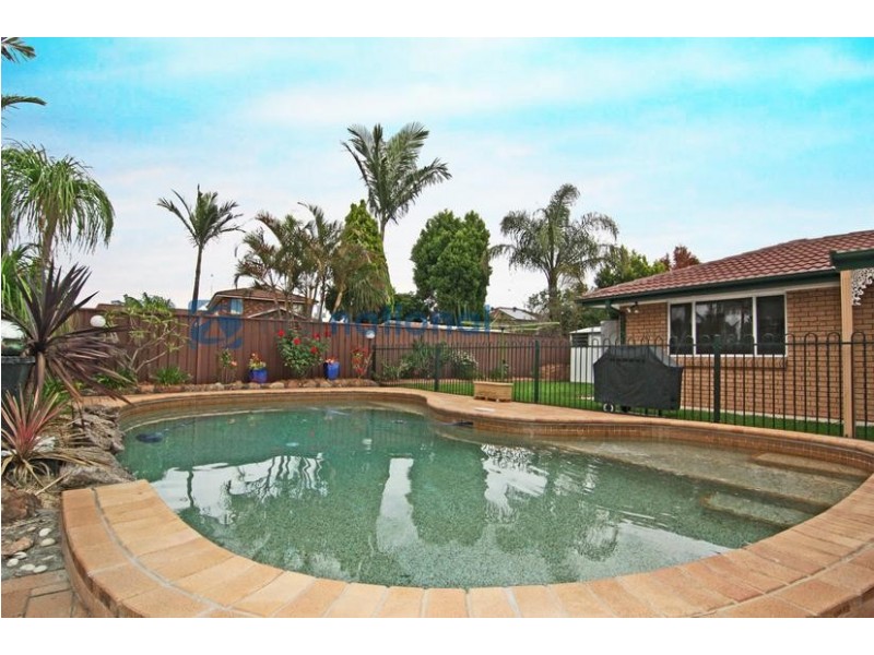 11 Sodbury Street, Chipping Norton NSW 2170