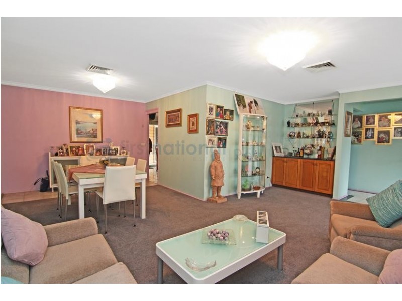 11 Sodbury Street, Chipping Norton NSW 2170