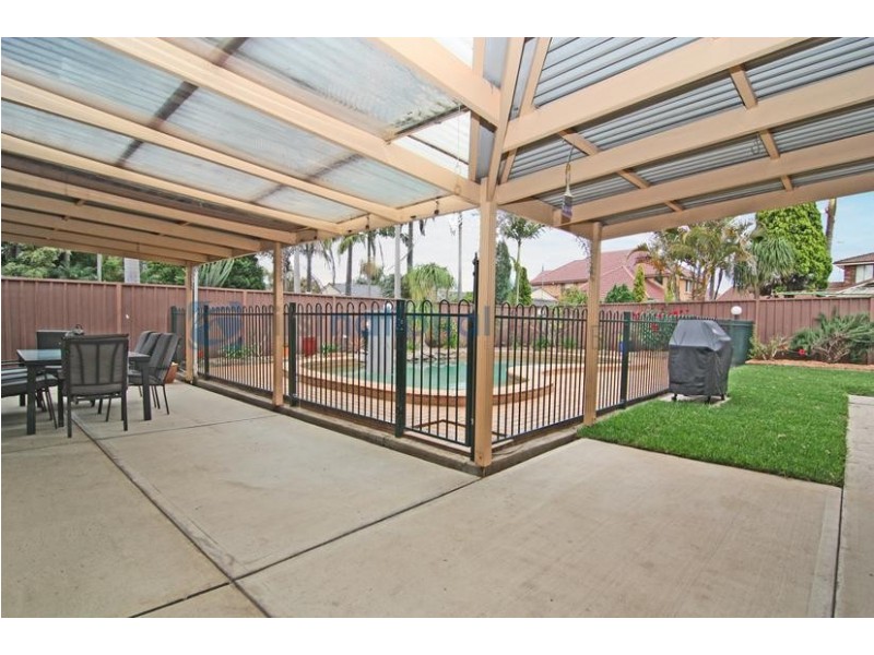 11 Sodbury Street, Chipping Norton NSW 2170