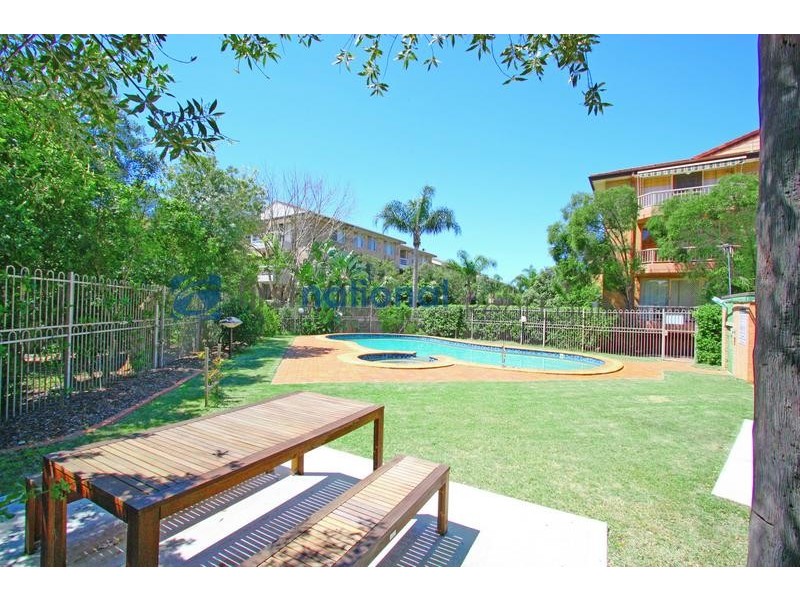 9/12 Frank Oliveri Drive, Chipping Norton NSW 2170