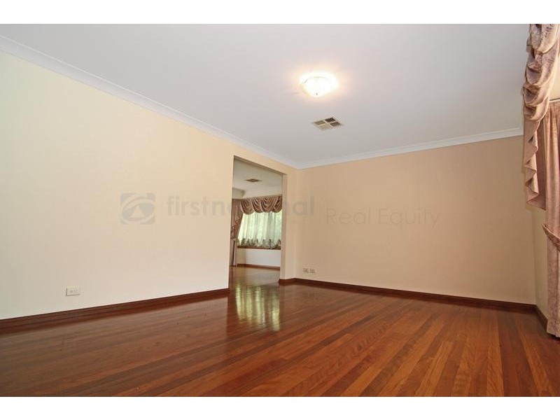 1 Cheltenham Street, Chipping Norton NSW 2170