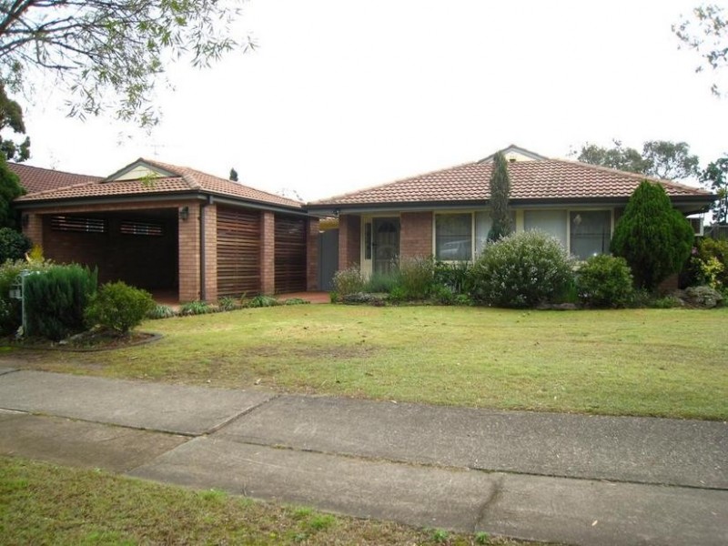3 Cosford Close, Chipping Norton NSW 2170