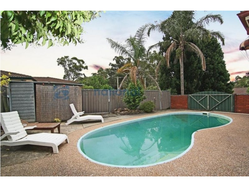 39 Bangalow Avenue, Chipping Norton NSW 2170