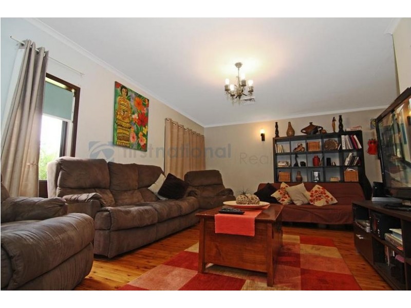 71 Bungarra Crescent, Chipping Norton NSW 2170