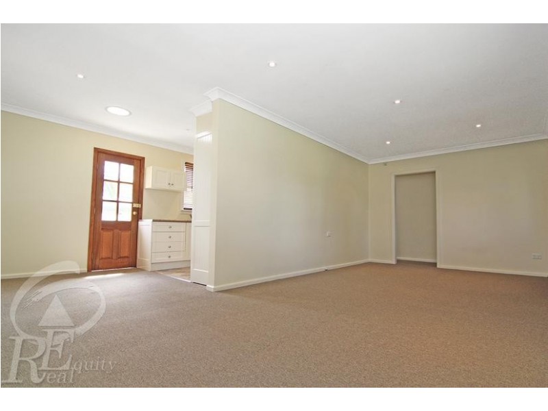 15 Mubo Crescent, Holsworthy NSW 2173