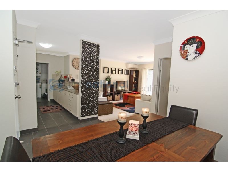 25/211 Mead Place, Chipping Norton NSW 2170