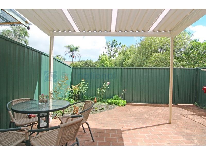 4 Frank Oliveri Drive, Chipping Norton NSW 2170