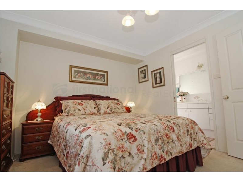 7 Rugby Crescent, Chipping Norton NSW 2170