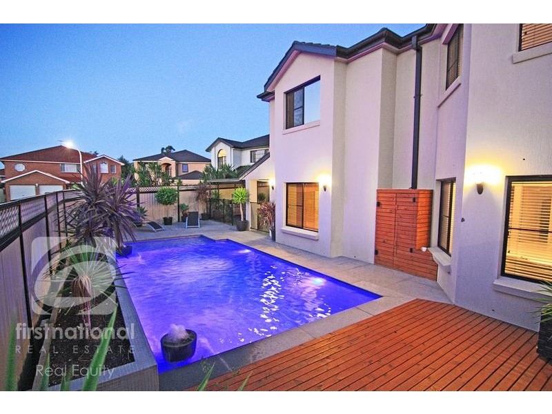 15 Chesham Place, Chipping Norton NSW 2170