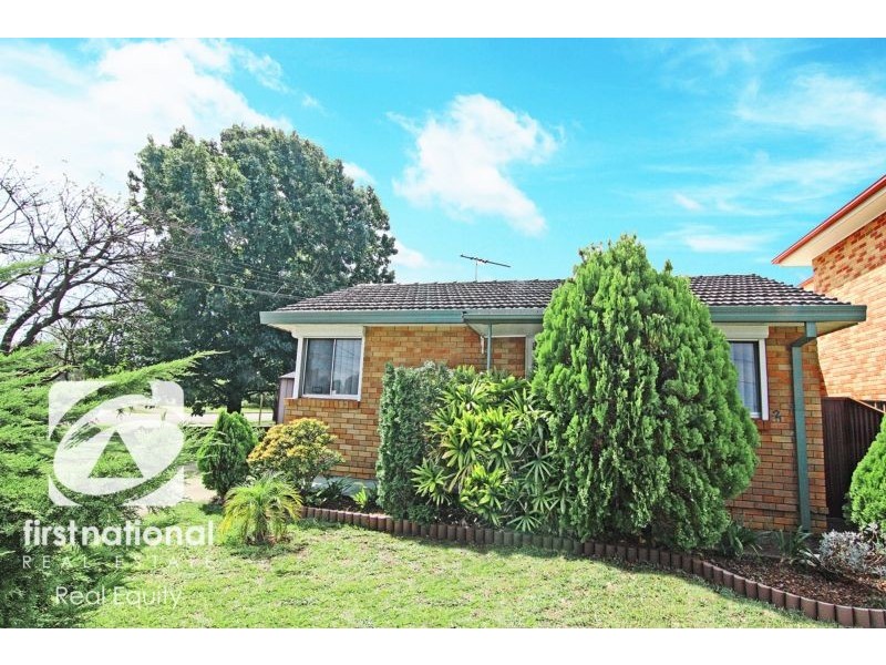 2 Selway Avenue, Moorebank NSW 2170