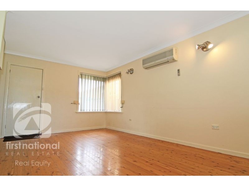 2 Selway Avenue, Moorebank NSW 2170