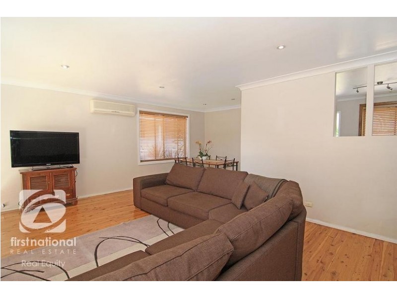 30 Governor Macquarie Drive, Chipping Norton NSW 2170