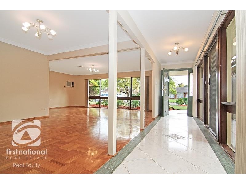 3 Cosford Close, Chipping Norton NSW 2170