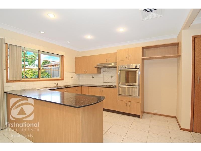 3 Cosford Close, Chipping Norton NSW 2170