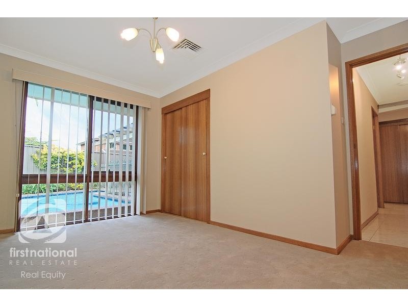 3 Cosford Close, Chipping Norton NSW 2170