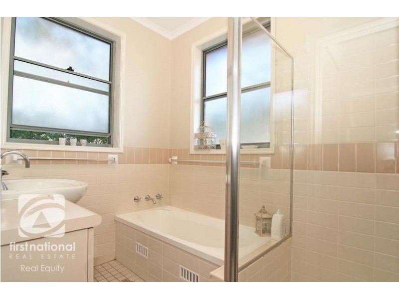 11/11-13 Armata Court, Wattle Grove NSW 2173