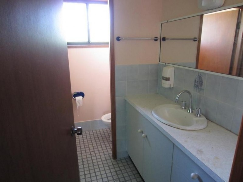 21 Rowe Street, Lurnea NSW 2170