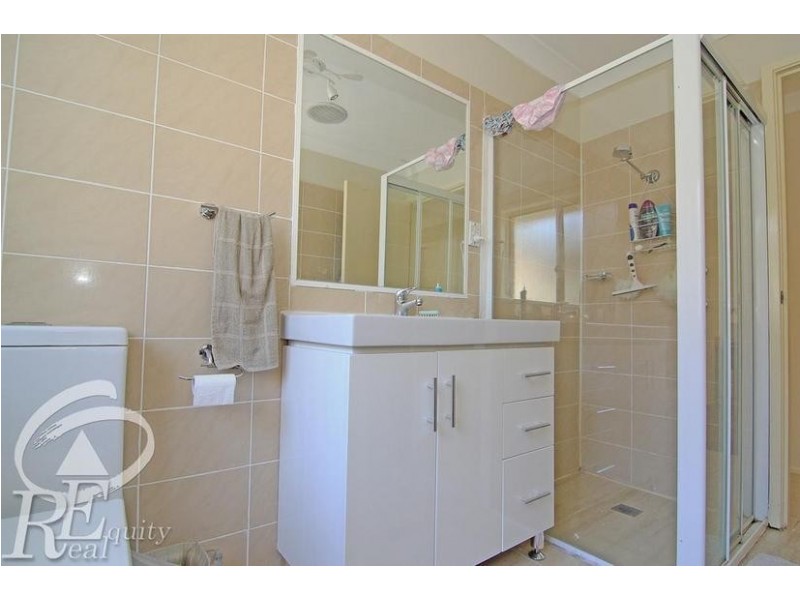 20 Claremont Court, Wattle Grove NSW 2173