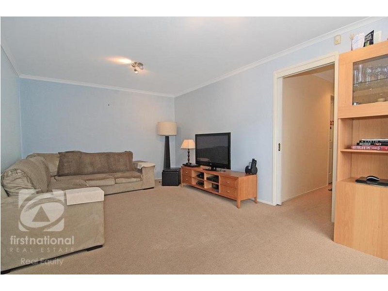 52 Daintree Drive, Wattle Grove NSW 2173