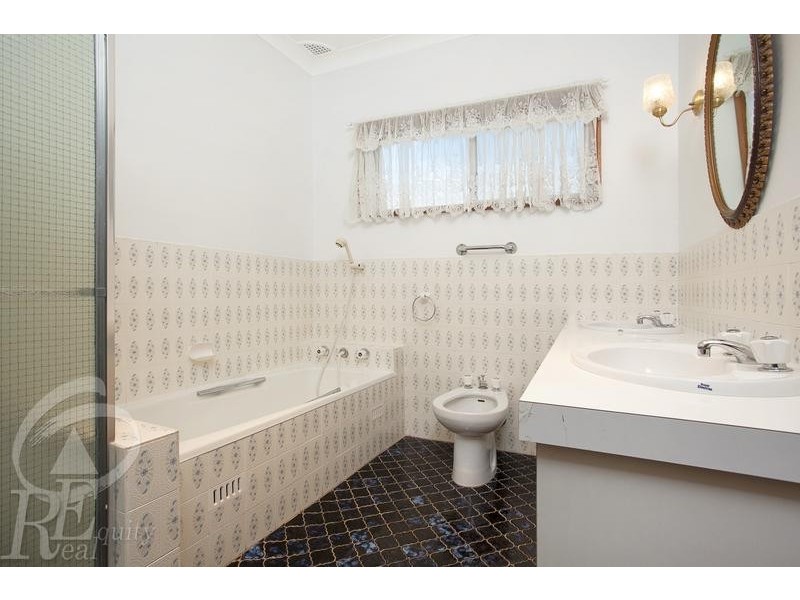 1 The Creel, Lansvale NSW 2166