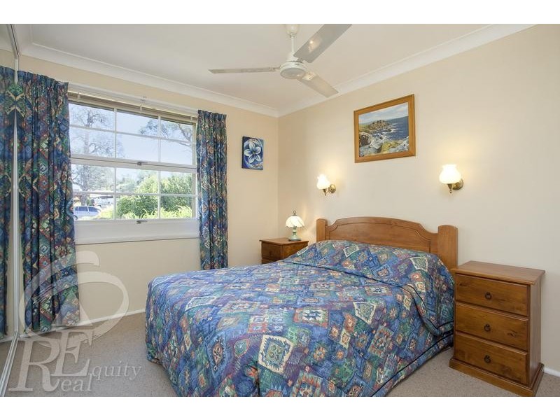 2 Hind Place, Chipping Norton NSW 2170