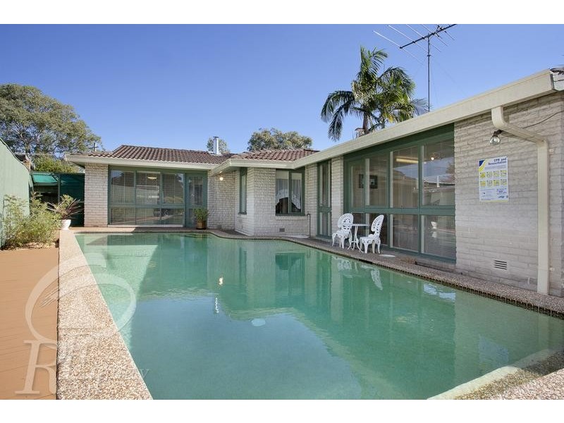2 Hind Place, Chipping Norton NSW 2170