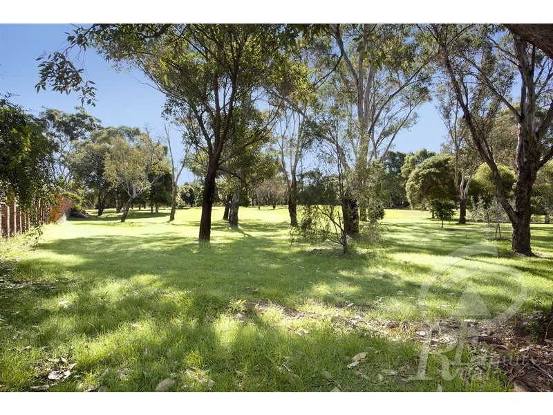 2 Hind Place, Chipping Norton NSW 2170