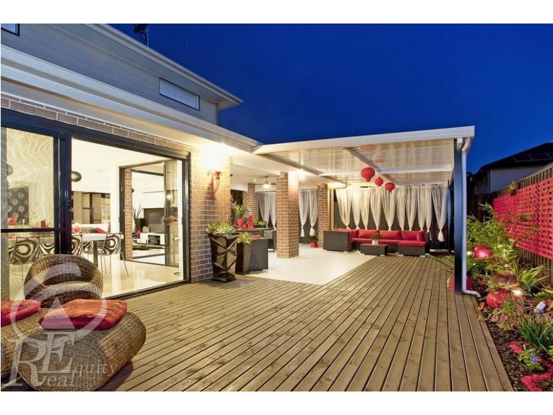 20 Honey Myrtle Street, Moorebank NSW 2170