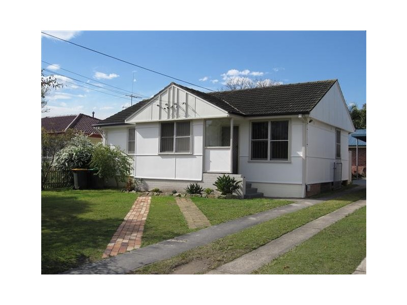 9 Tarakan Street, Holsworthy NSW 2173
