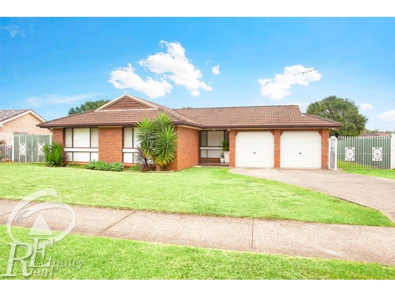 43 Banbury Crescent, Chipping Norton NSW 2170