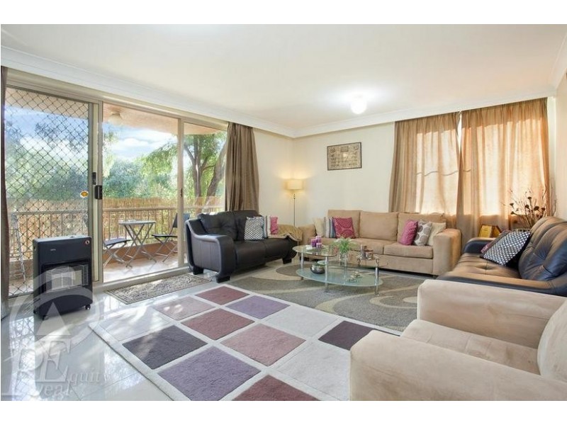 15/12 Frank Oliveri Drive, Chipping Norton NSW 2170