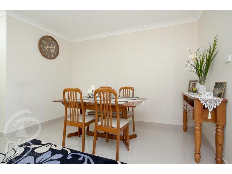 15/12 Frank Oliveri Drive, Chipping Norton NSW 2170