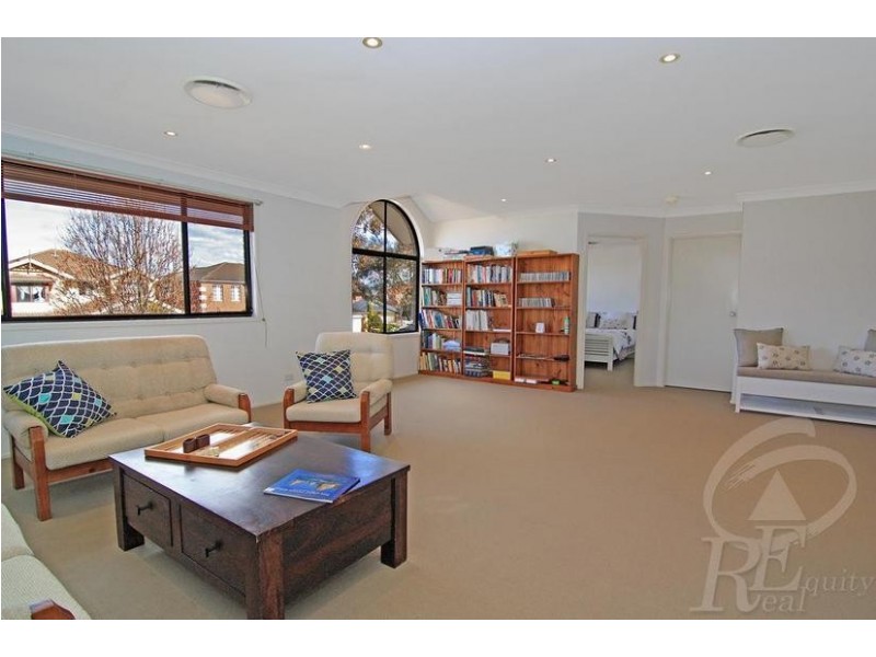 24 Sanctuary Place, Chipping Norton NSW 2170