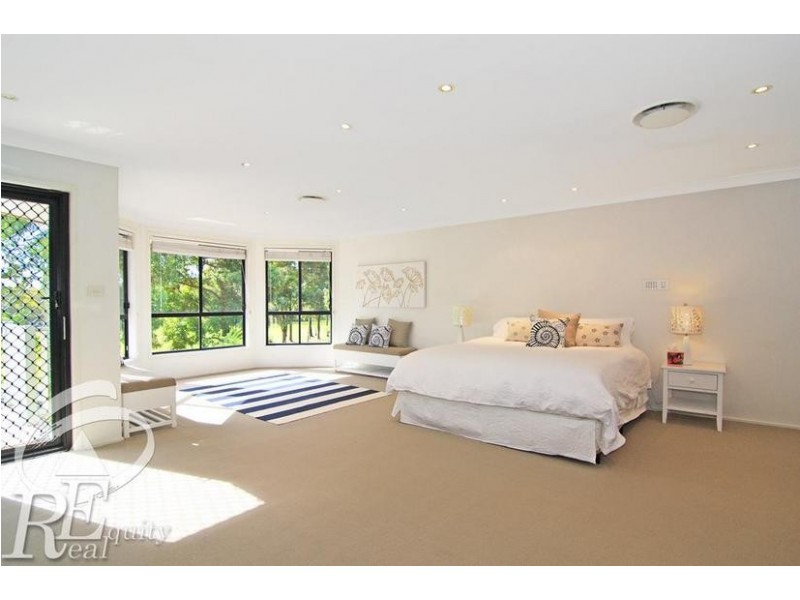 24 Sanctuary Place, Chipping Norton NSW 2170