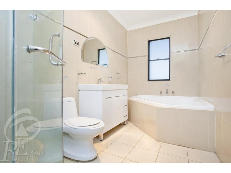 61 Bungarra Crescent, Chipping Norton NSW 2170
