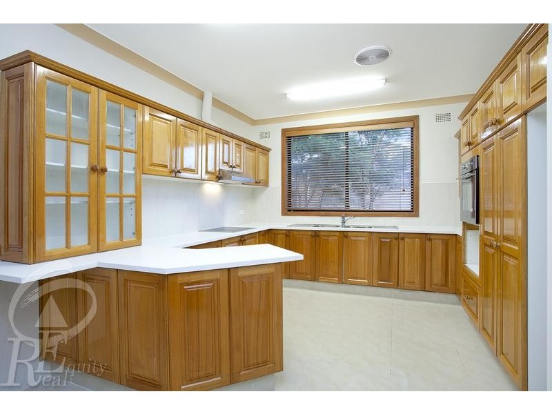 61 Bungarra Crescent, Chipping Norton NSW 2170