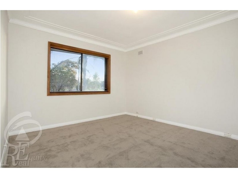 61 Bungarra Crescent, Chipping Norton NSW 2170