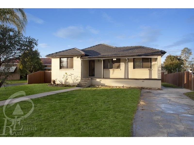 61 Bungarra Crescent, Chipping Norton NSW 2170