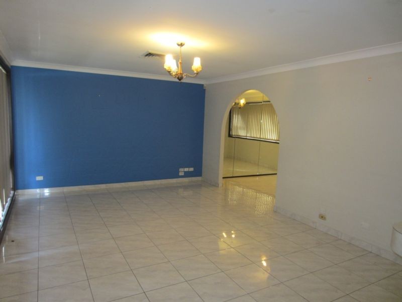 241 Newbridge Road, Chipping Norton NSW 2170