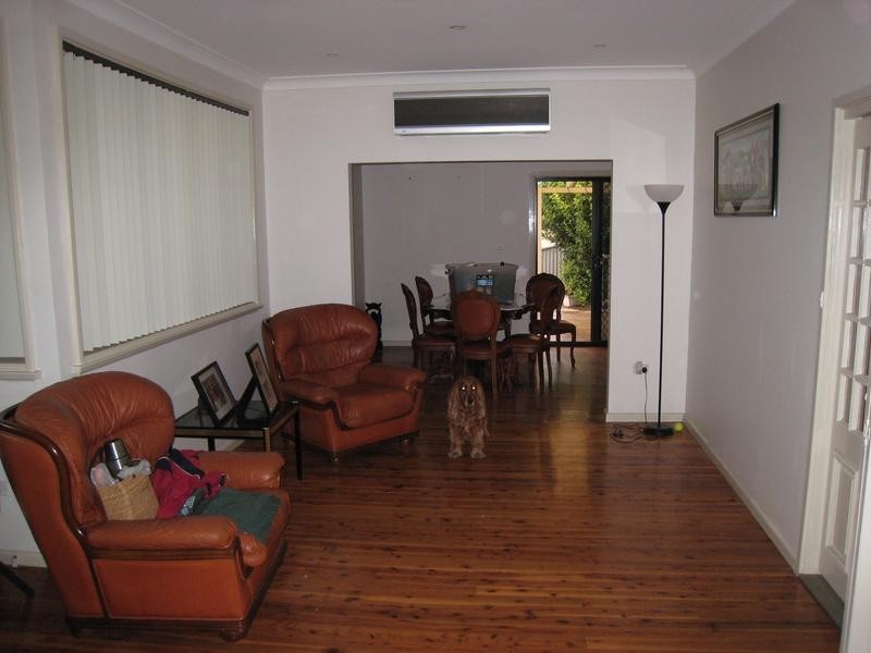 6 Whelan Avenue, Chipping Norton NSW 2170