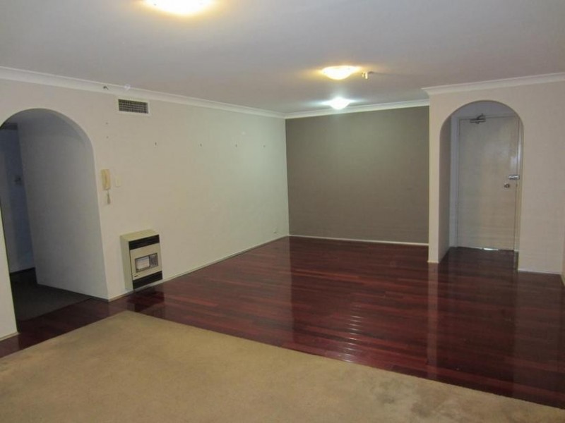 30/3 Mead Drive, Chipping Norton NSW 2170