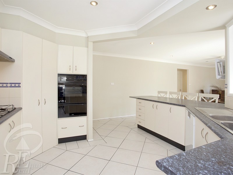 12 Sea Spray Court, Chipping Norton NSW 2170