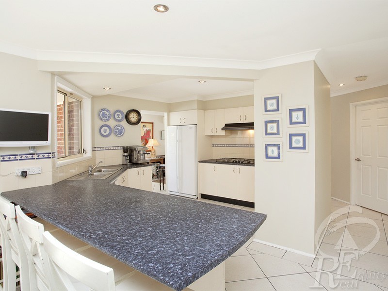 12 Sea Spray Court, Chipping Norton NSW 2170