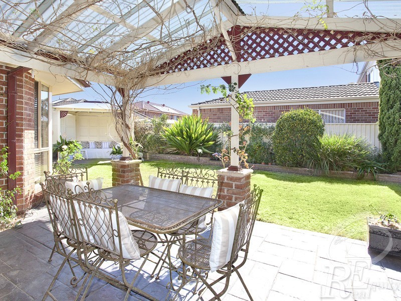 12 Sea Spray Court, Chipping Norton NSW 2170